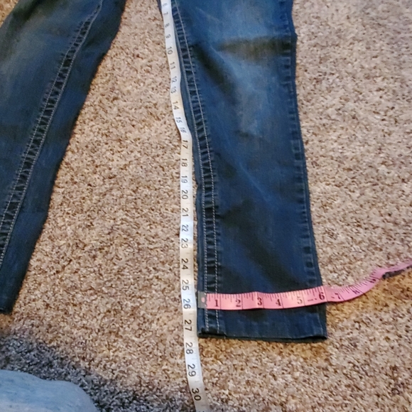 Revolt Jeans Size 10 with 27 inch Inseam - Picture 5 of 8
